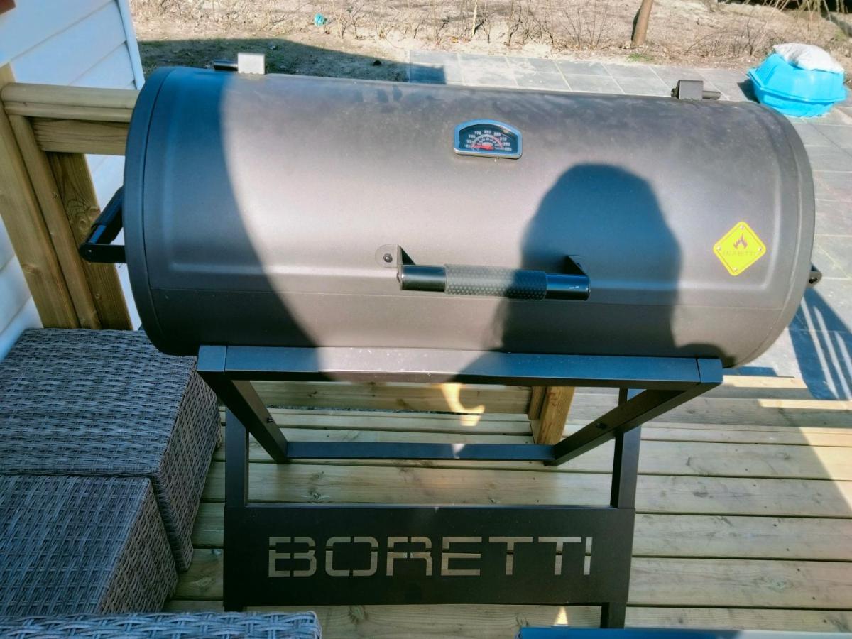 Bj Chalets - De Rug 3 - Vakantiepark Lauwersoog - Luxe Chalet Met Vaatwasser En Inloopkast! Vroege Incheck! Met Airco! Exteriör bild